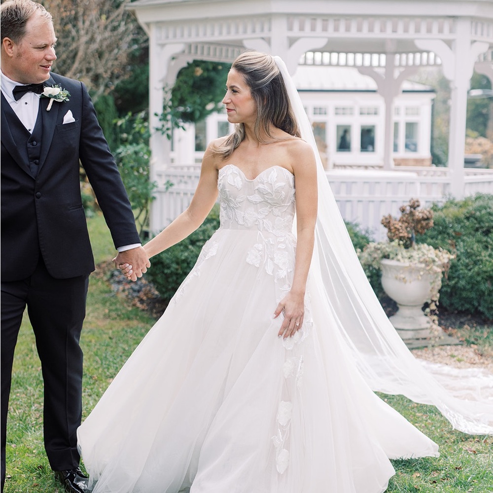 Watters Bentlee Wedding Dress